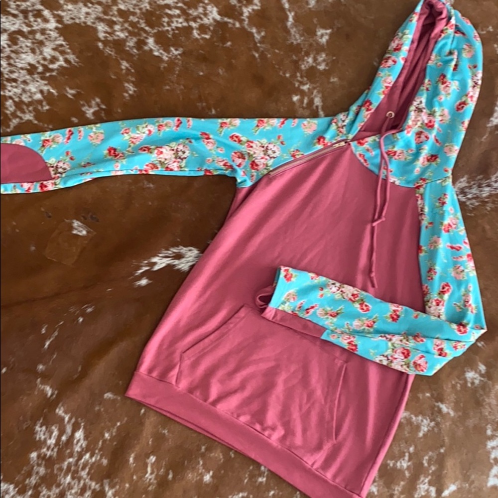 Floral sweat shirt